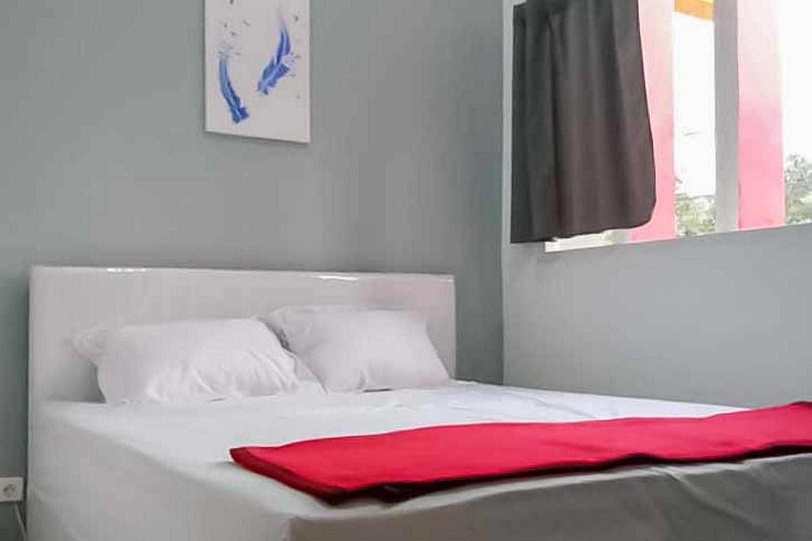 Reddoorz Near Alun Alun Magetan Hotel Exterior photo